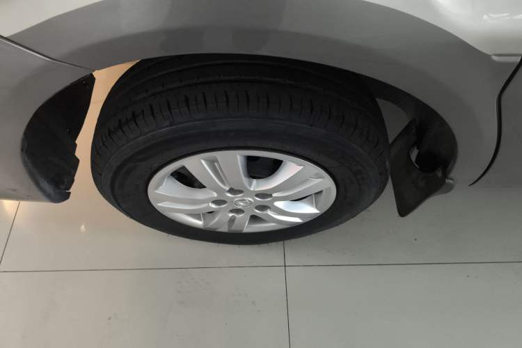 Used FORTHING Lingzhi 2019 Facelifted M3L 1.6L 7-Seater Standard Model
