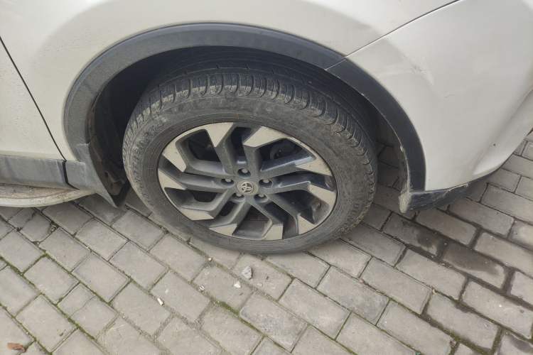 Used Toyota RAV4 2016 2.5L Automatic 4x4 Elite Edition
