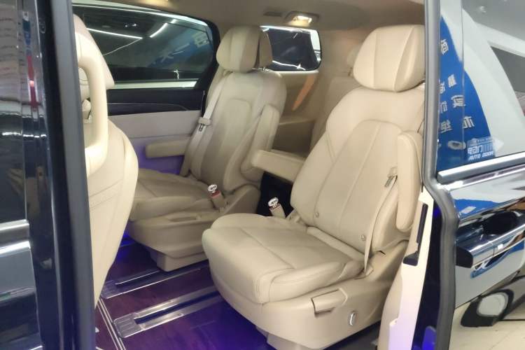 Used Buick GL8 2023 ES Lu Zun Deluxe Model
