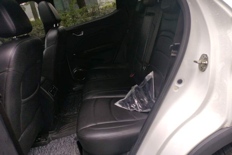 Used Dongfeng Fengon E3 2019 EVR Range-Extended Smart Model
