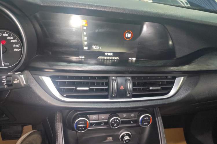 Used Alfa Romeo Stelvio 2017 2.0T 200HP Elite Edition
