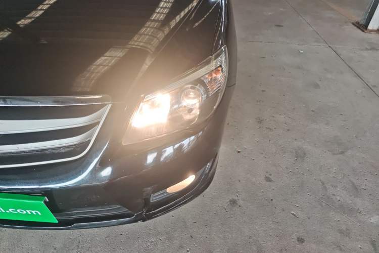Used BYD L3 2015 Energy-Efficient Model 1.5L Manual Comfort Edition Left Front Headlight