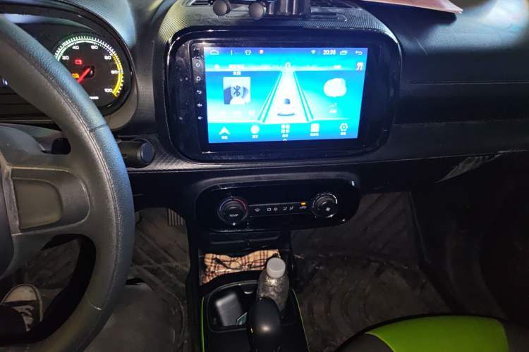 Used Roewe Clever 2021 302 km New Four-Seater Super-Efficient Version