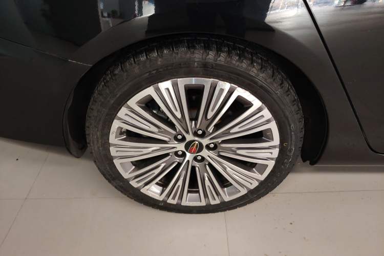 Used Hongqi H5 2022 Classic Model Facelift 1.8T Automatic Smart Connect Flagship Edition