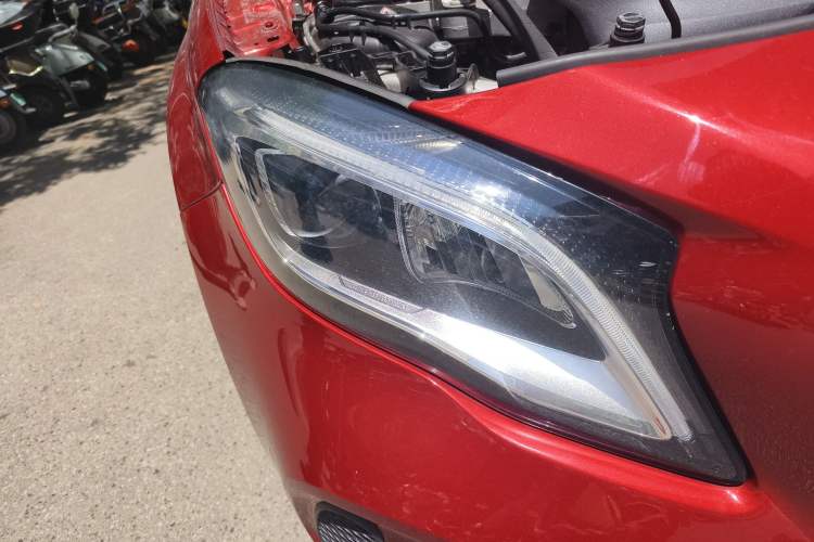 Used Mercedes-Benz GLA 2018 GLA 200 Fashion Model Right Front Headlight