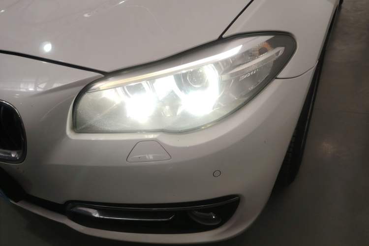 Used BMW 5 Series 2014 525Li Luxury Design Package