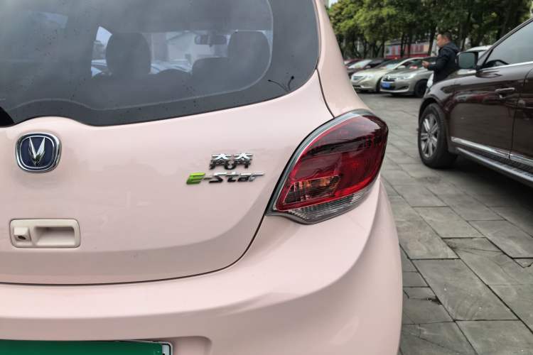 Used CHANGAN Benni E-Star 2021 National Edition Xin Yue Version Lithium Iron Phosphate (31.86 kWh)

