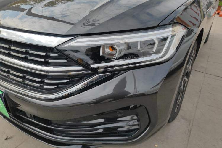 Used Volkswagen Sagitar 2023 300TSI DSG Excellence Edition Left Front Headlight