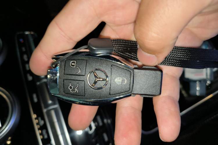 Used Mercedes-Benz GLC Coupe 2019 Facelift GLC 200 4MATIC Coupe SUV Vehicle Key