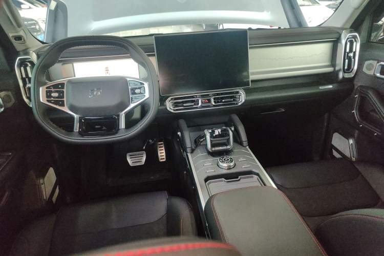 Used JETOUR Traveler 2025 2.0TD DCT XWD Cross-country Center Console