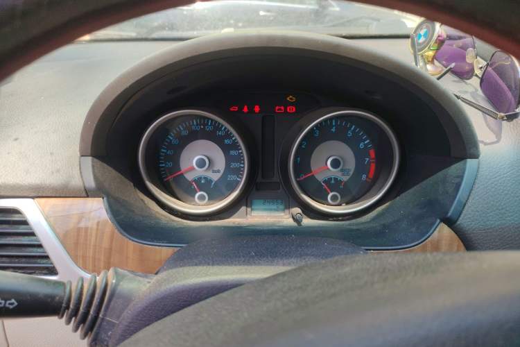 Used Buick Excelle 2015 1.5L Manual Classic Trim
