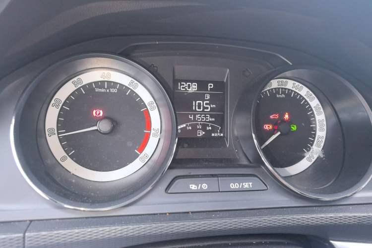 Used Skoda Kamiq 2018 1.5L Automatic Comfort Edition China VI Standard Instrument Cluster
