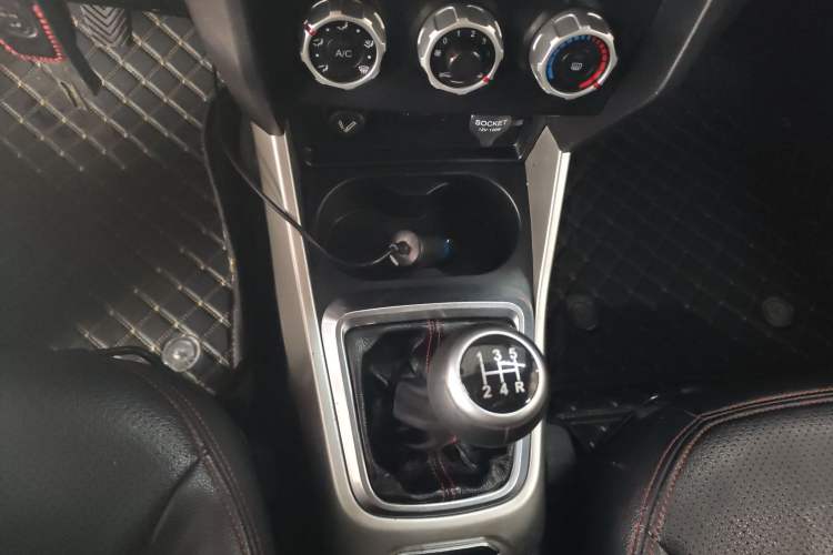 Used Brilliance V3 2015 1.5L Manual Elite Model