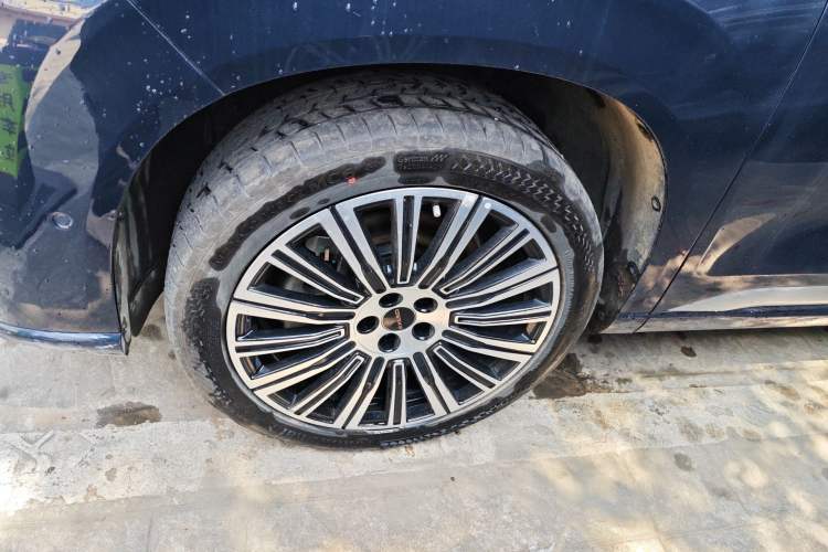 Used EXEED Lanyue C-DM 2025 180 Ultra-Long Range Ultra All-Wheel Drive 6-Seater Left Front Wheel Hub