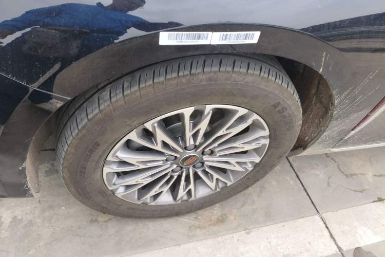 Used Hongqi H5 2025 1.5T DCT Qiyun 500 000th Unit Commemorative Edition
