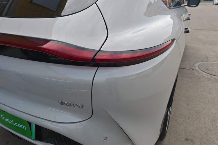 Used IM LS7 2023 90 kWh Elite Rear-Drive Version