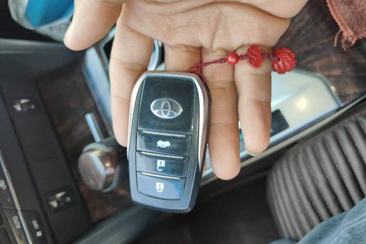 Used Toyota Camry 2015 2.0G Premier Edition