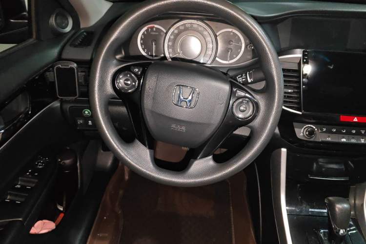 Used Honda Accord 2016 2.0L Comfort Edition
