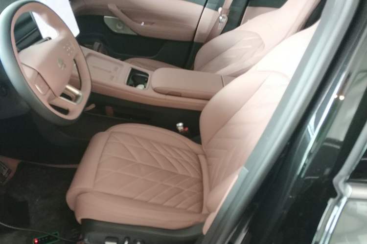 Used Nio EC6 2025 75 kWh