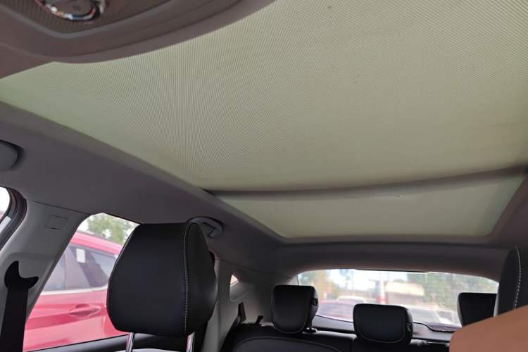 Used MG ZS 2018 1.5L Automatic Luxury Edition China V Standard