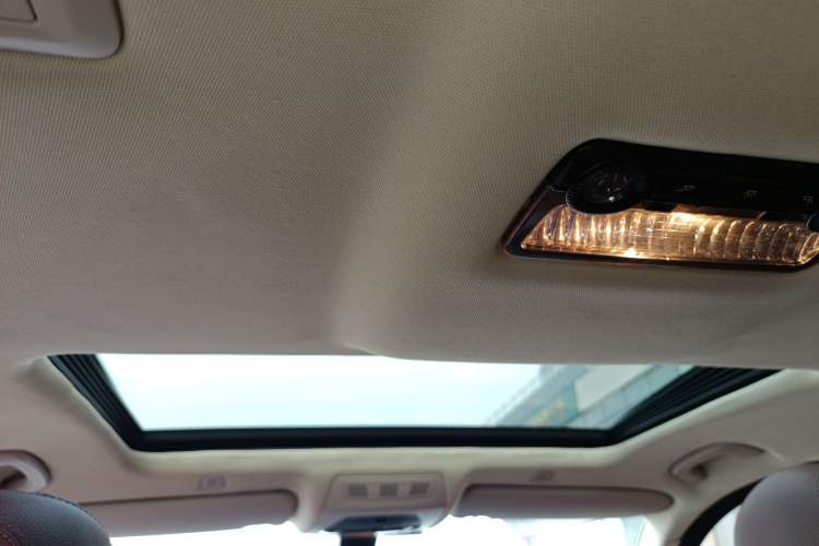 Used BMW 5 Series 2014 520Li Elegant Model