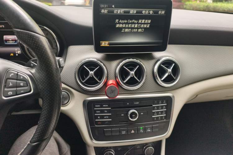 Used Mercedes-Benz GLA 2016 GLA 200 Fashion Model Audio And AC Panel