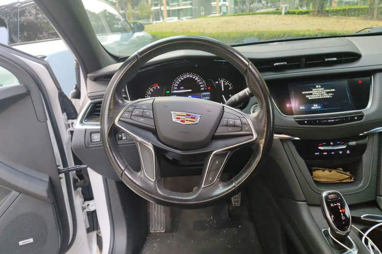 Used Cadillac XT5 2018 25T Tech Model