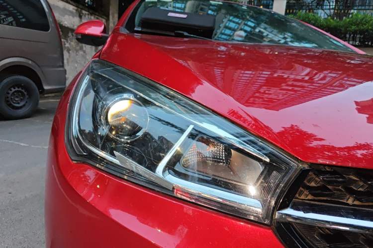 Used Chery Arrizo 5 2016 1.5L Manual Lingchao Edition Right Front Headlight