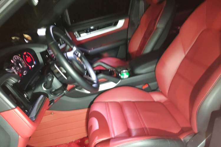 Used Porsche Cayenne 2024 Cayenne 3.0T Left Front Seat