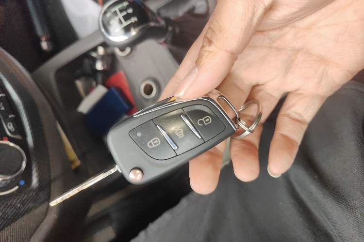 Used Wuling Hongguang 2014 1.5L S Standard Version