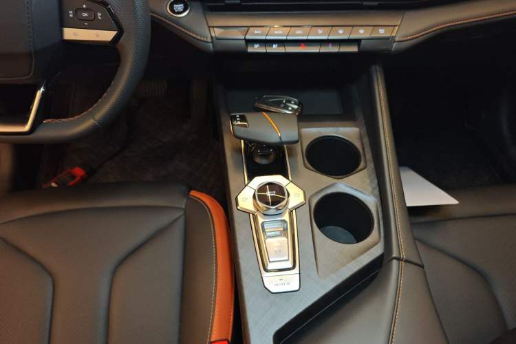 Used Changan UNI-V 2023 1.5T Premium Model