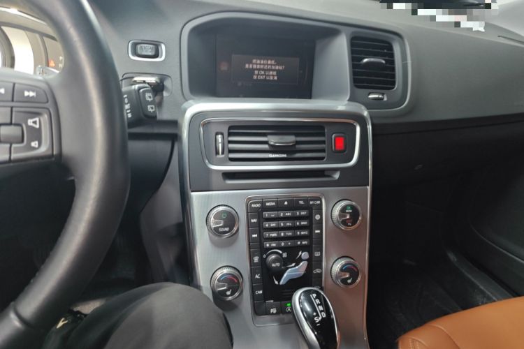 Used Volvo V60 2017 T5 Zhiya Edition China V Standard