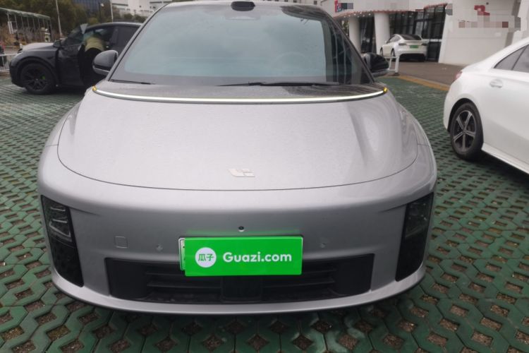 Used Li Auto Li Auto i6 2025 Model Two-Wheel-Drive Standard Type
