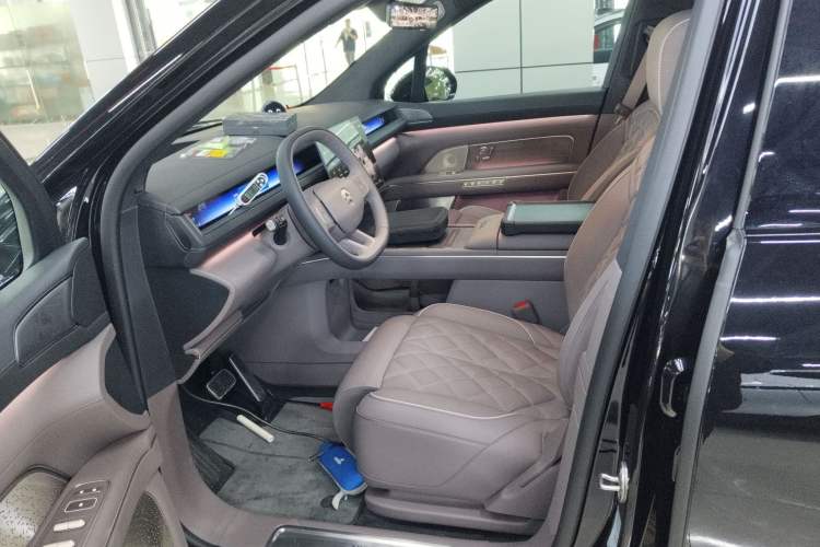 Used Nio ES8 2026 Model 6-seat Executive Luxury Edition Left Front Seat