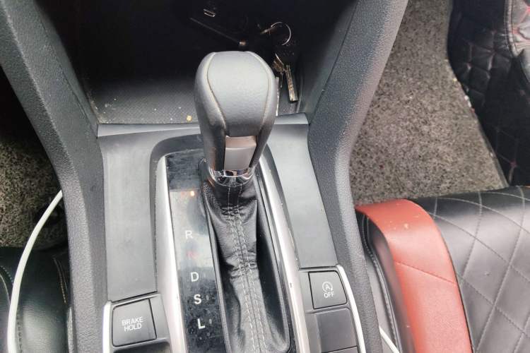 Used Honda Civic 2016 220TURBO CVT Luxury Edition
