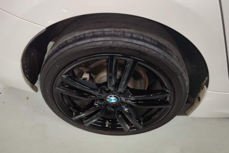 Used BMW 1 Series 2023 125i M Sport Night Edition Exterior 3