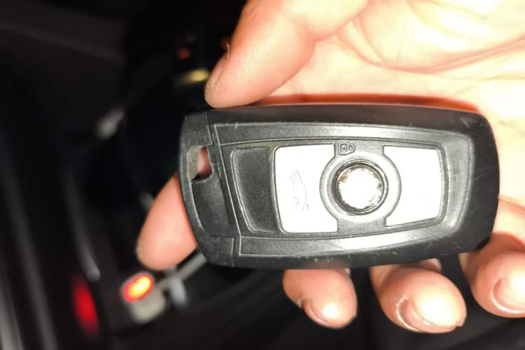 Used BMW 3 Series 2015 320Li Luxury Edition Fashion Model
