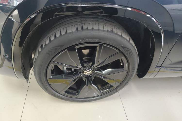 Used Volkswagen Tayron X 2023 Revised 380TSI Four-Wheel Drive Flagship Smart Edition Exterior 1