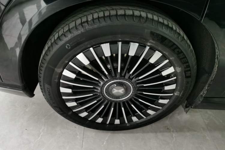 Used XPeng X9 2025 740 Ultra-Long Range Max