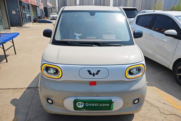 Used Wuling Hongguang MINIEV 2024 3rd Generation 215km Youth Edition Front