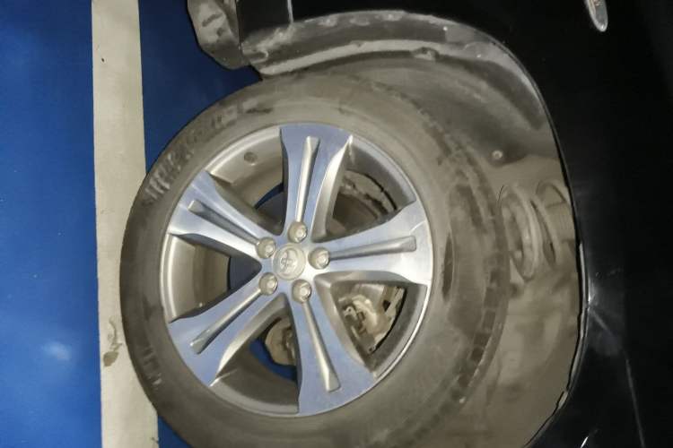 Used Toyota Highlander 2012 2.7L Two-Wheel Drive 7-Seater Luxury Edition