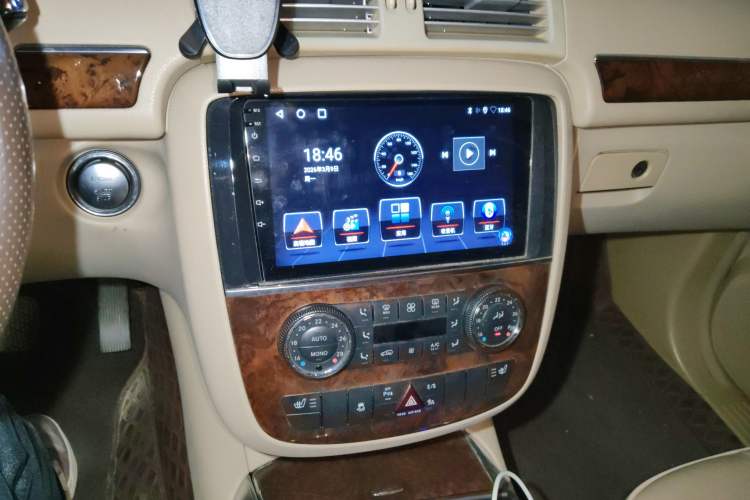 Used Mercedes-Benz R-Class 2011 R 350 L 4MATIC
