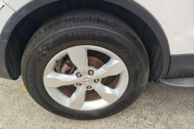 Used Zotye Domy X5 2015 1.5T Manual Luxury Version China IV Standard