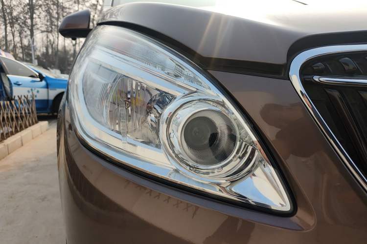 Used Buick GL8 2018 28T Luxury Model China VI Standard
