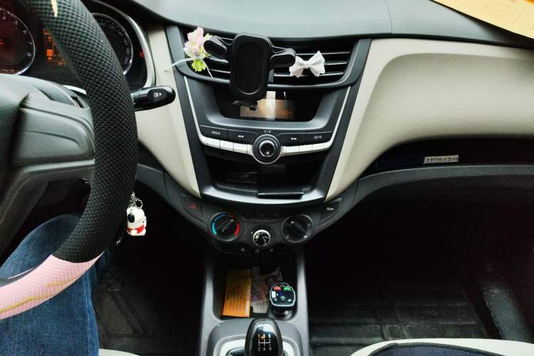 Used Chevrolet Sail 2015 Sail 3 1.3L Manual with Ideal Sunroof Edition
