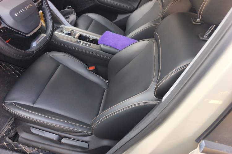 Used Wuling Xingyun 2023 2.0L DHT Standard Edition