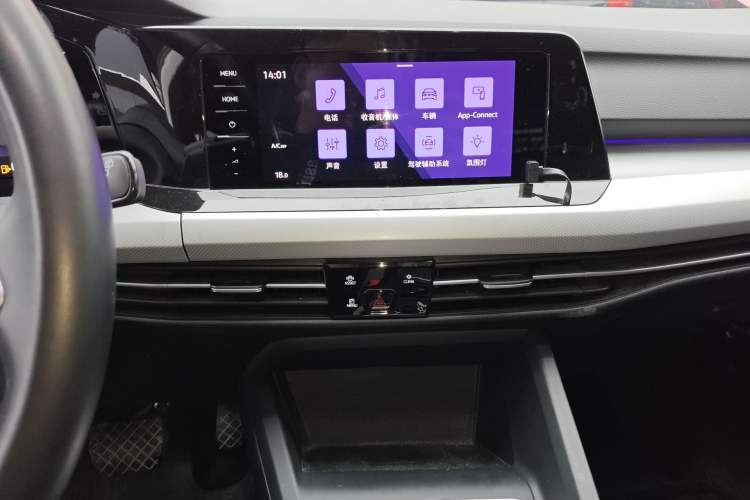 Used Volkswagen Golf 2021 280TSI DSG Pro Audio And AC Panel