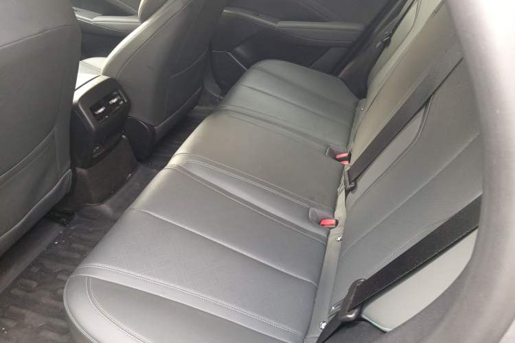 Used BYD Qin PLUS 2025 DM-i Smart Drive 55KM Leading Model
