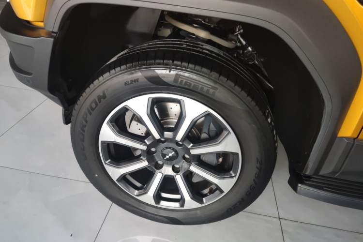 Used Formula Leopard 5 2023 Navigator Edition
