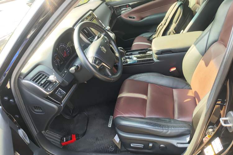 Used Toyota Crown 2017 2.0T Sport Edition
